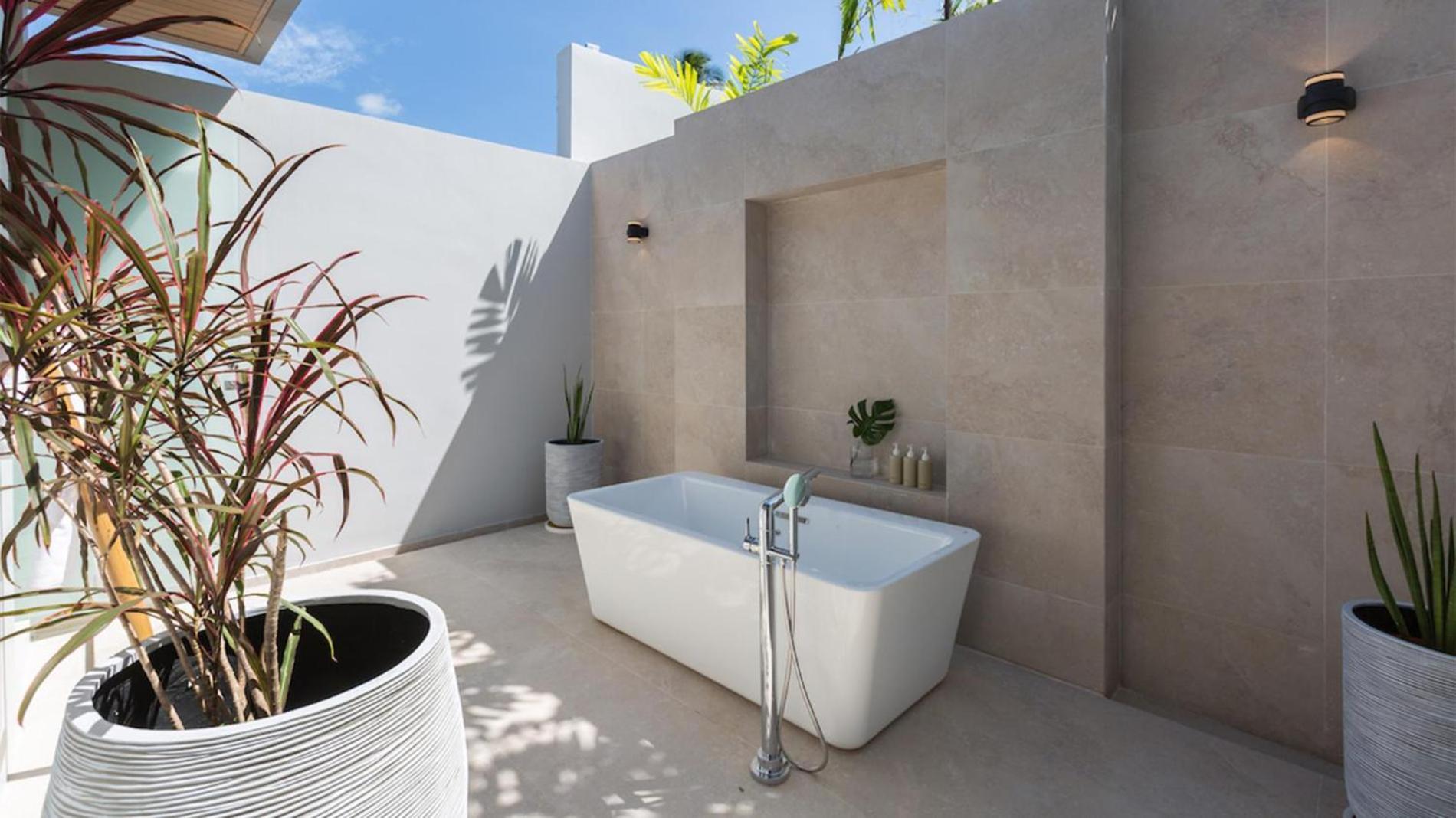 Exclusive Sea Renity A Beachfront Villa Retreat Sleeps 12 Adults And 6 Kids แหลมสอ ภายนอก รูปภาพ